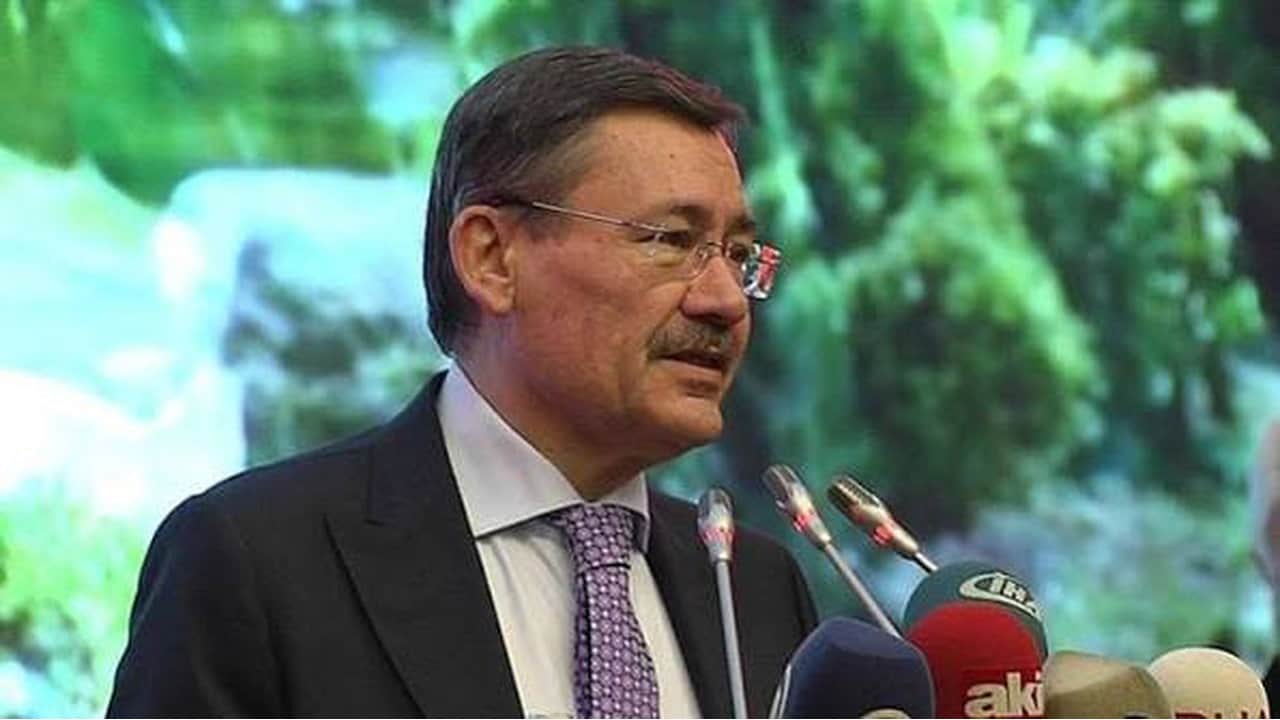 Foto - Mahkeme kararını vermişti! Melih Gökçek’ten, oğlu ve geliniyle ilgili açıklama