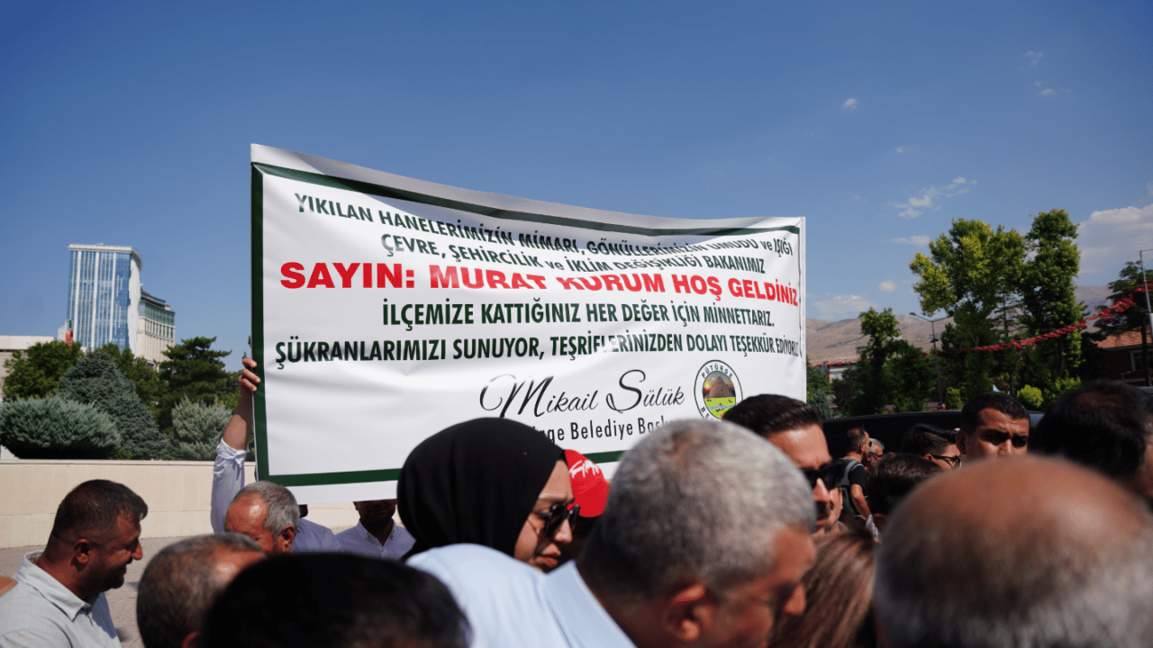 Foto - Malatya’da Bakan Kurum’a isim jesti: CHP’li üyeler bile ‘hayır’ diyemedi