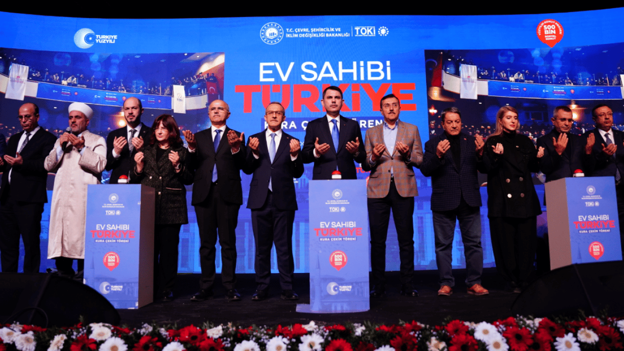 Foto - Malatya’da Bakan Kurum’a isim jesti: CHP’li üyeler bile ‘hayır’ diyemedi