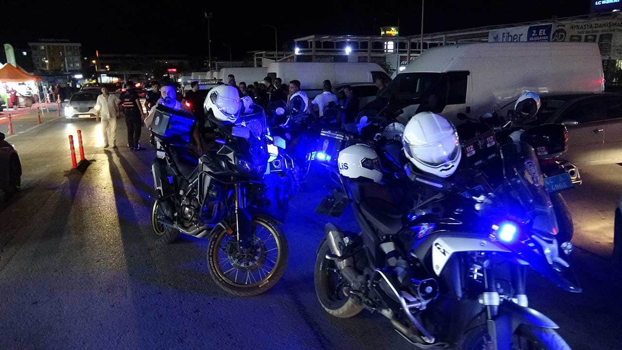 Foto - Malatya'da esnaf kavgası kanlı bitti! Park yeri tartışmasında bıçaklar ve sopalar konuştu!