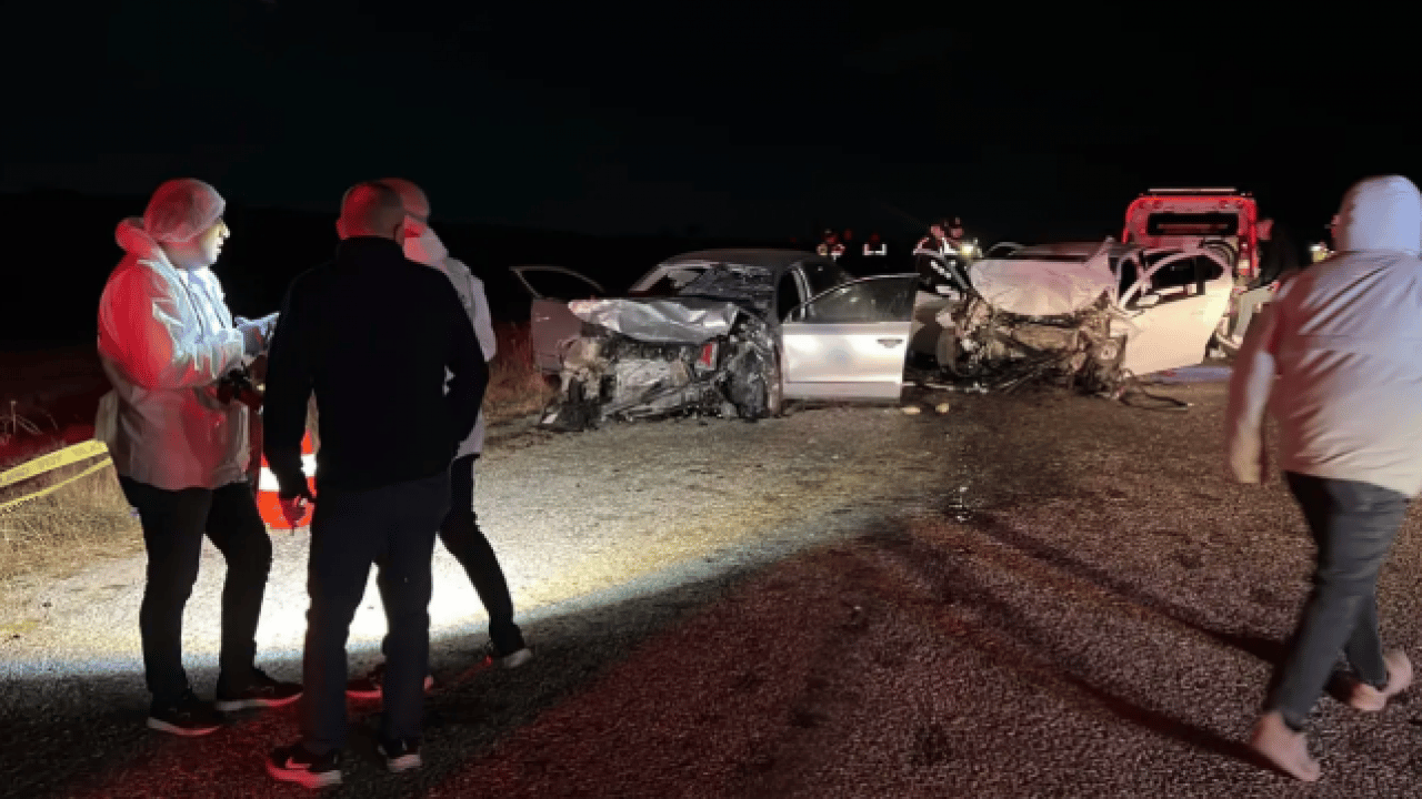 Foto - Manavgat'ta feci ölüm: 2 yabancı kadın dorsenin altında ezildi!