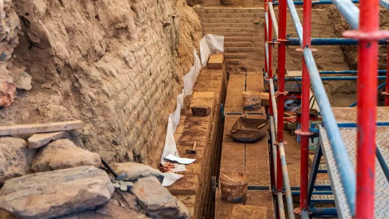 Manisa'da pişmiş tuğla bilmecesi: 20 metrelik sır böyle çözüldü!