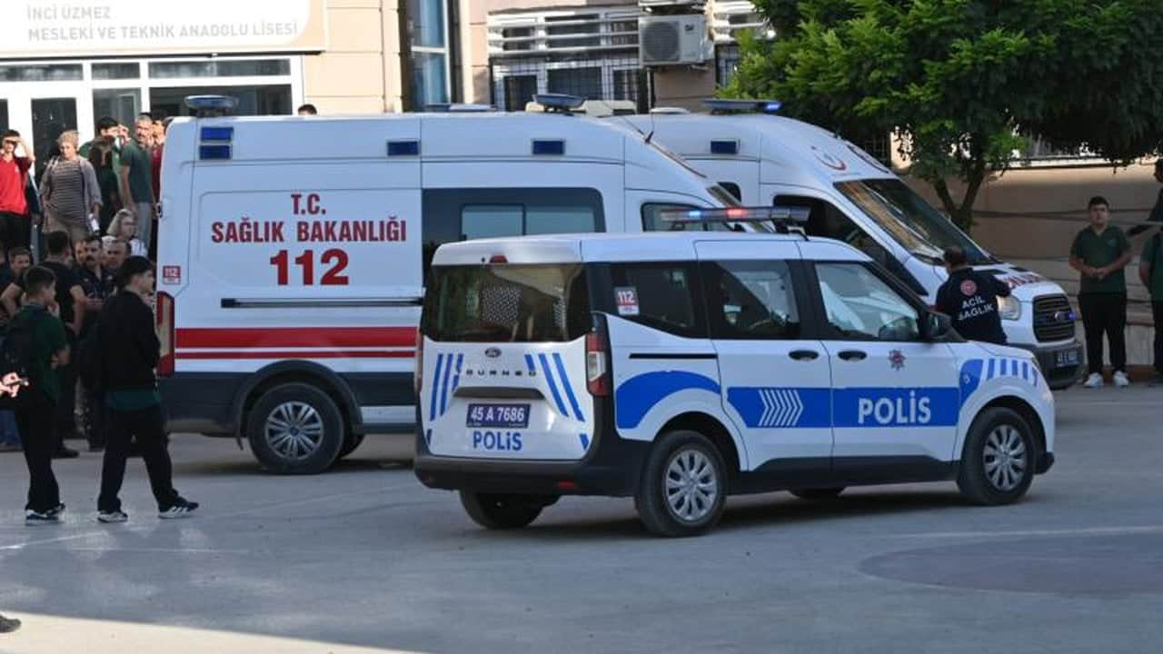 Foto - Manisa’da liseyi kana bulayan 15 yaşındaki zanlının ilk ifadesi ortaya çıktı! Meğer saldırıyı bu yüzden yapmış