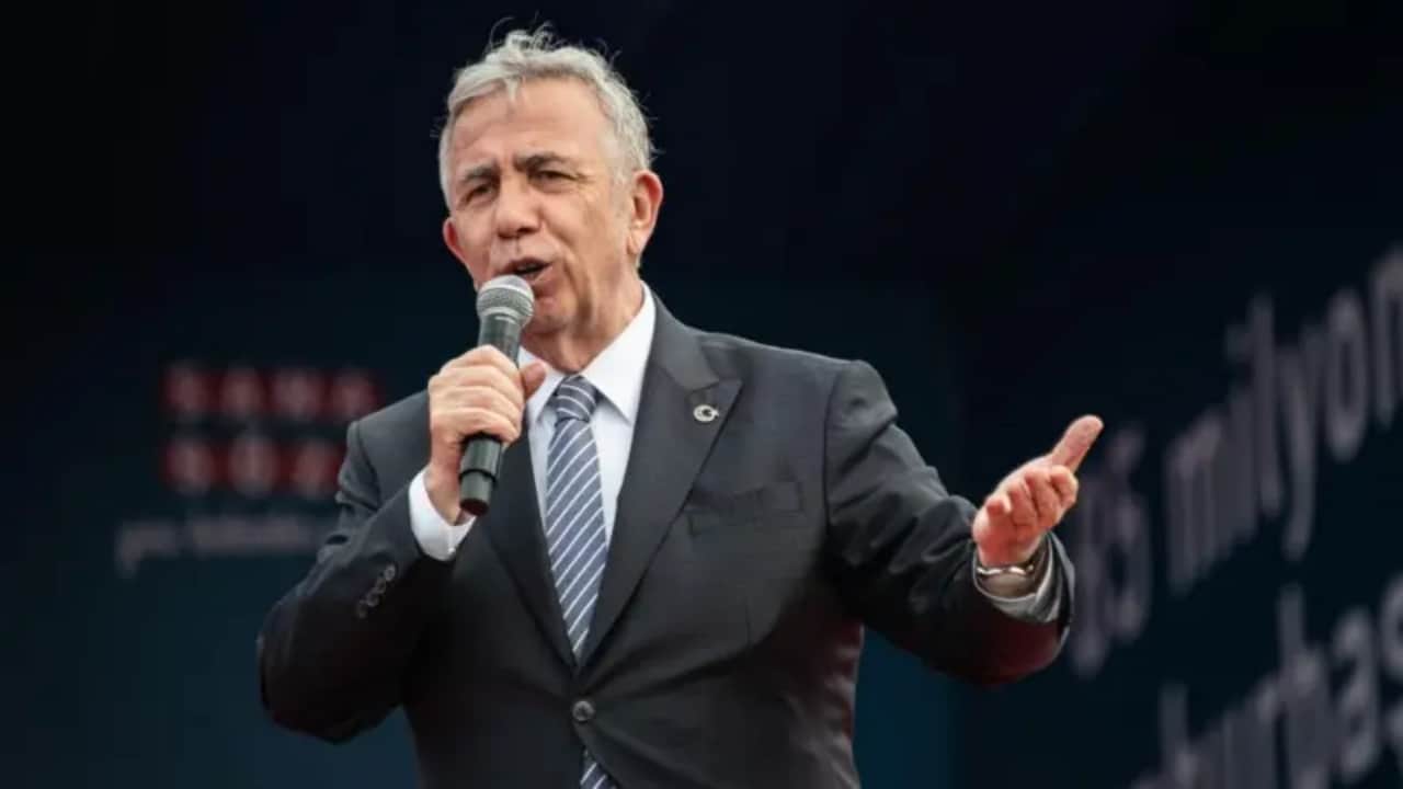 Foto - Mansur Yavaş’ın Tayyip Erdoğan’ı karşılarken söylediği Özgür Özel sözleri ifşa oldu! Kararını böyle anlatmış