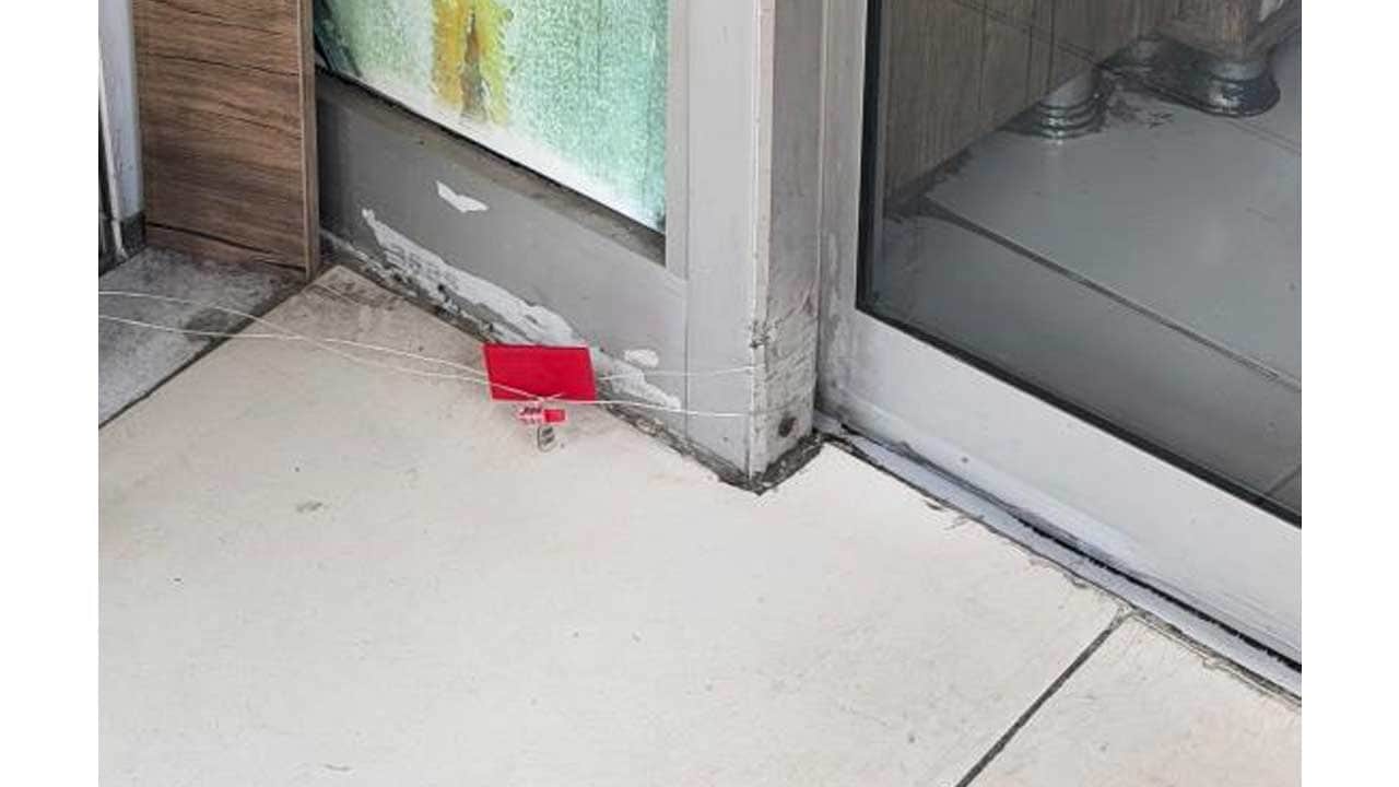 Foto - Markette büyük skandal! Sucuğun etiketini kaldıran vatandaş şaşkına döndü