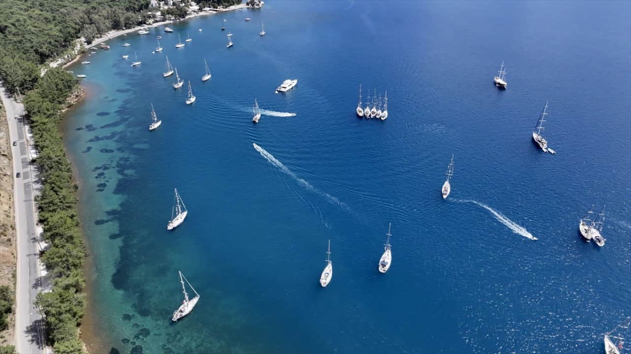 Foto - Marmaris'ten demir aldı! Küresel Sumud Filosu Gazze'ye gitmek üzere Akdeniz'e açıldı