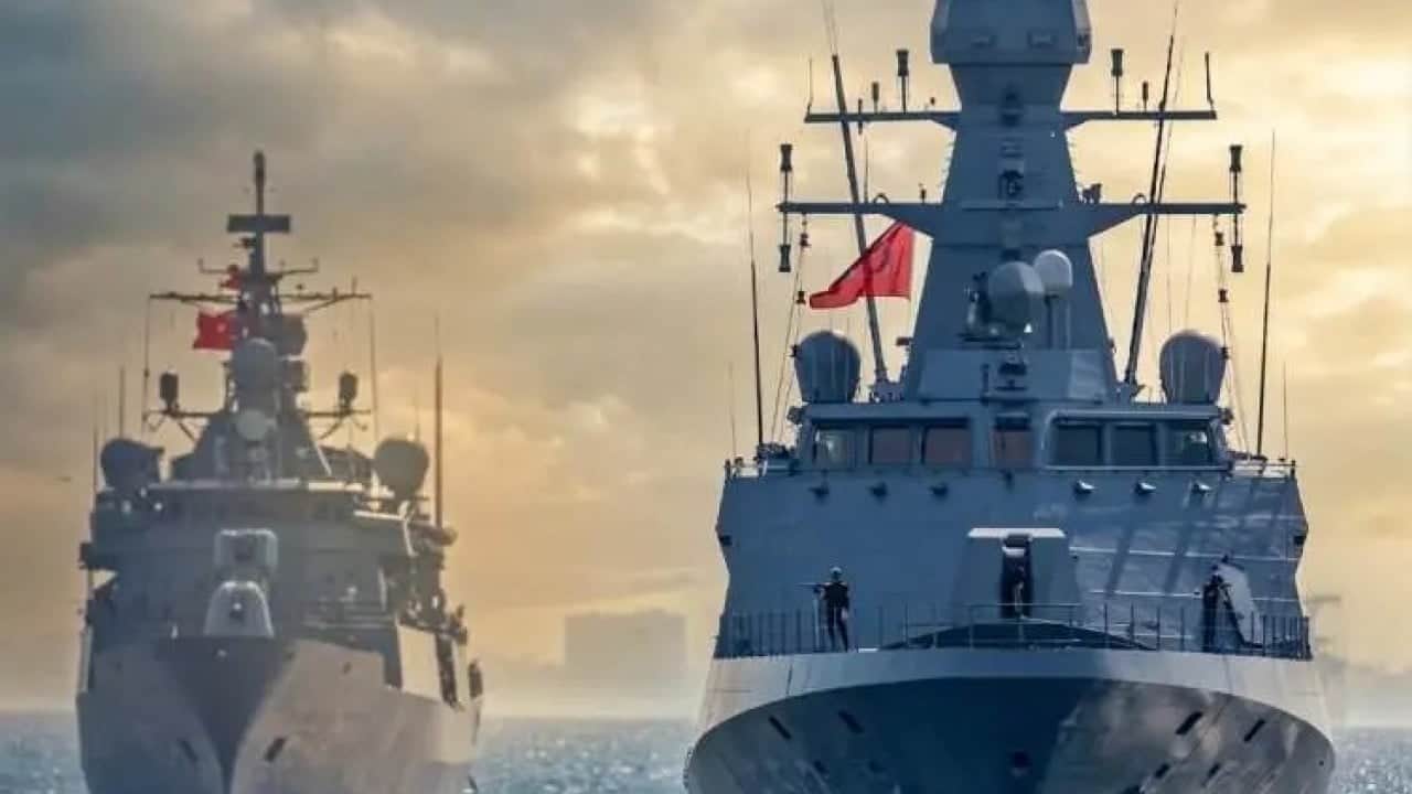 Foto - MEE duyurdu: Türk savaş gemileri yaklaşınca donanma rotayı alelacele kırıp uzaklaştı