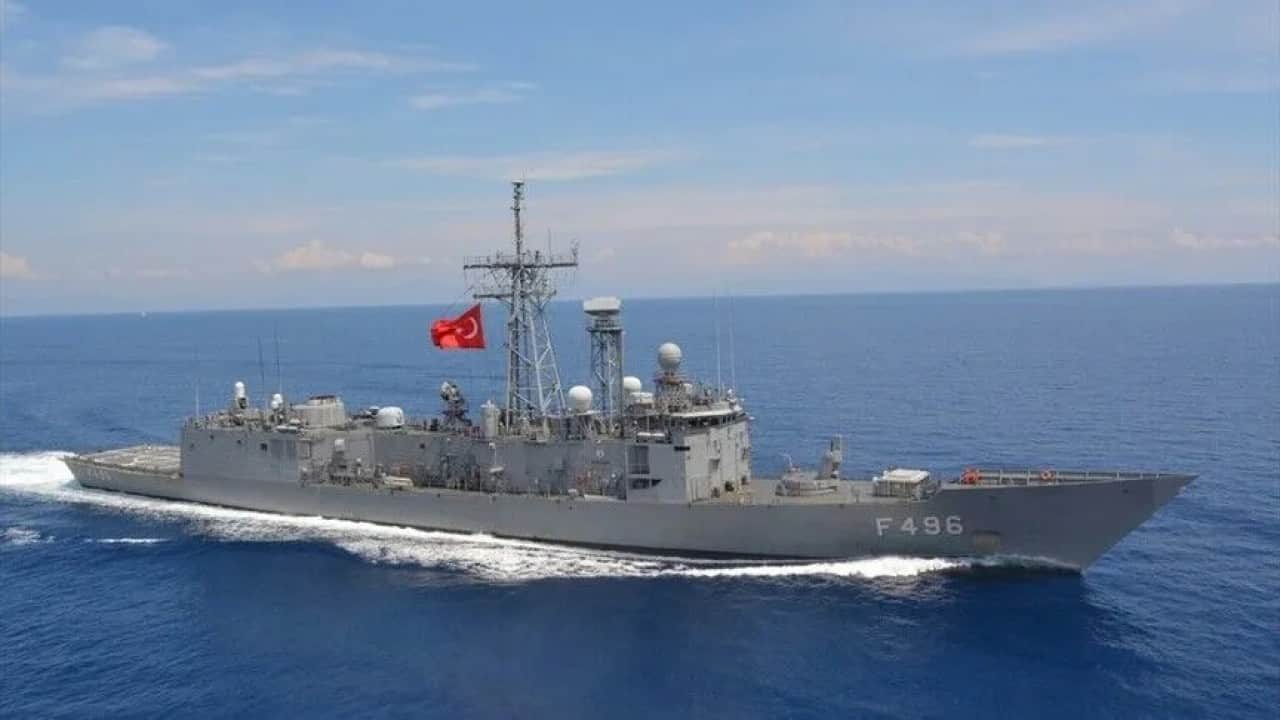 Foto - MEE duyurdu: Türk savaş gemileri yaklaşınca donanma rotayı alelacele kırıp uzaklaştı