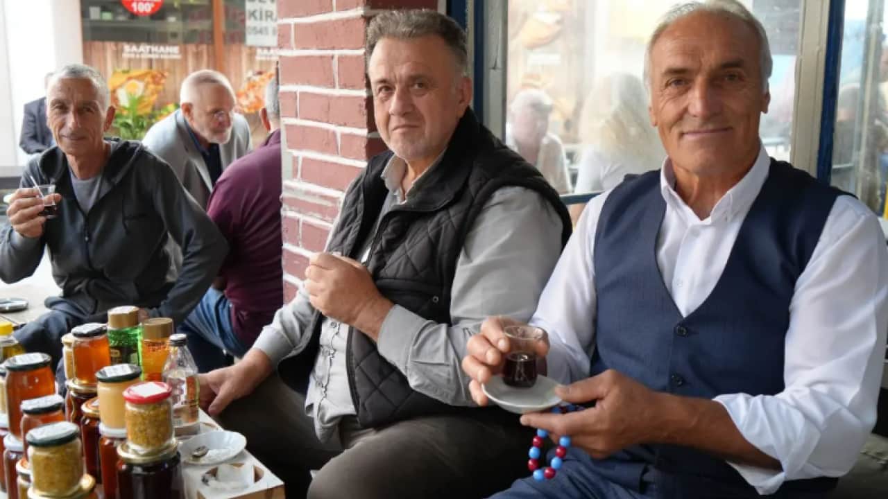 Foto - Meğer yıllardır yanlış biliyormuşuz: İşte en doğru çay demleme yöntemi!