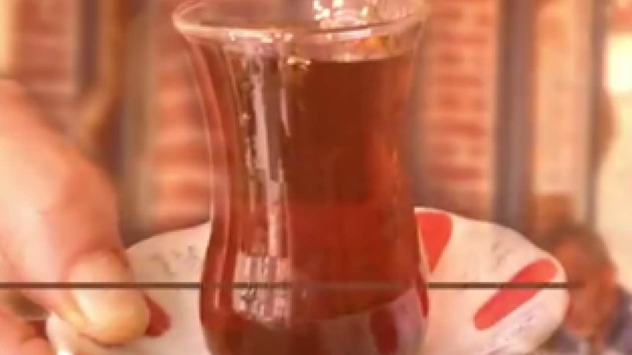 Foto - Meğer yıllardır yanlış biliyormuşuz: İşte en doğru çay demleme yöntemi!