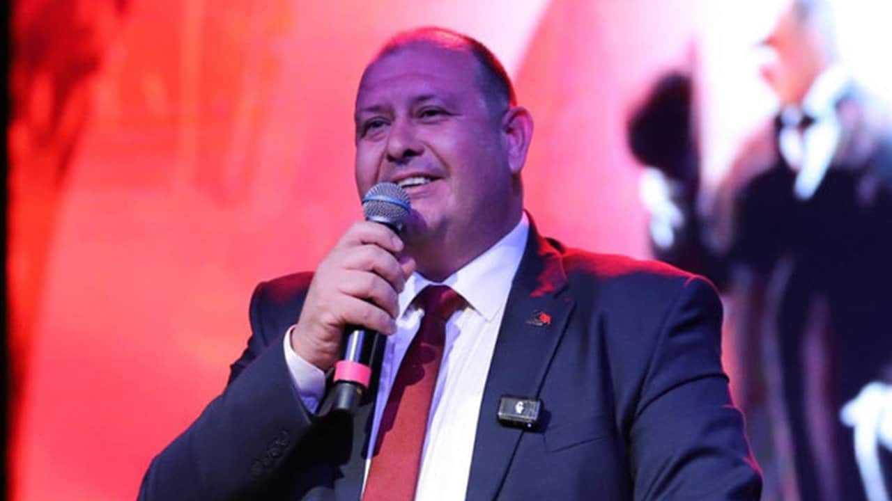 Foto - Menderes Belediyesi’ne yolsuzluk operasyonu: Çok sayıda gözaltı var