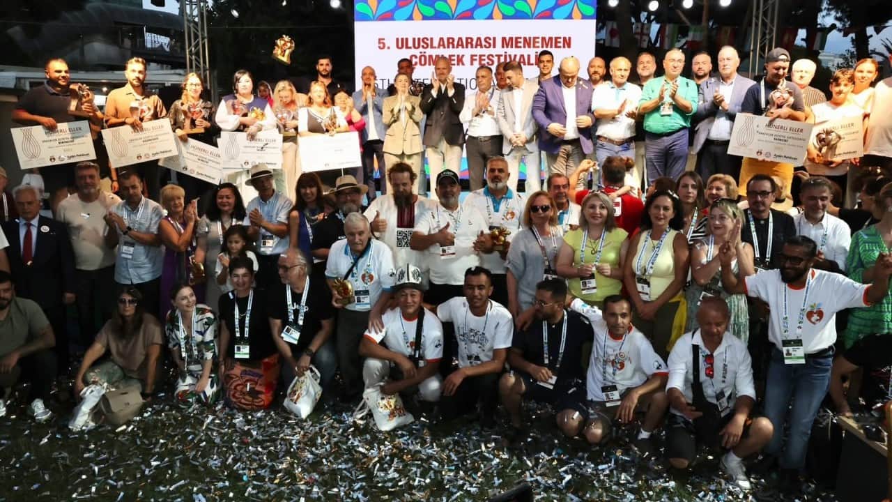 Foto - Menemen’de çömlek şöleni! 45 ülkeyi aynı toprakta buluşturdu