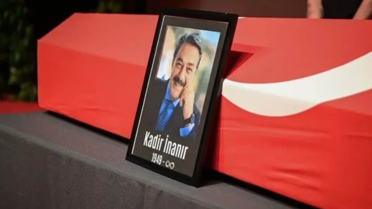 Foto - Merak edilen soru cevap buldu! Kadir İnanır'ın vasiyeti iptal olabilir mi?