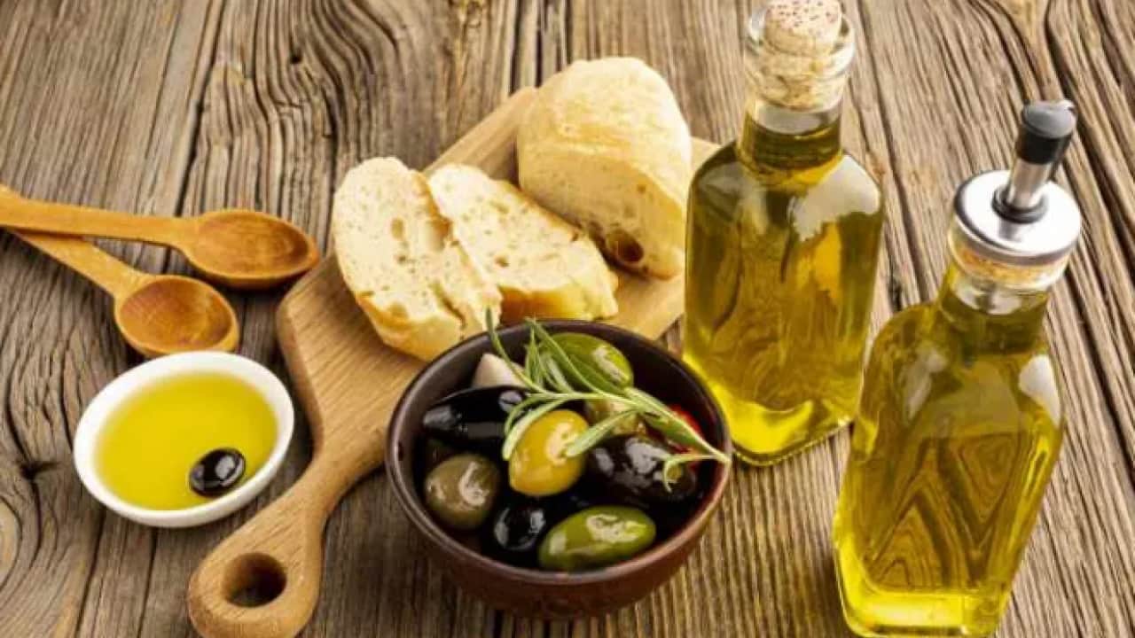 Merak edilen sorunun cevabı belli oldu: Zeytinyağı mı yoksa tereyağı mı daha faydalı?