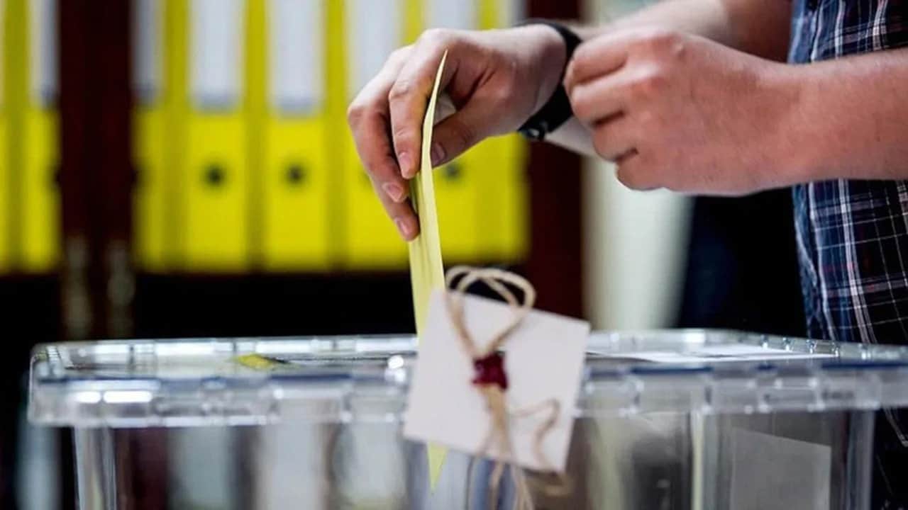 Foto - Merakla beklenen seçim anketinin sonuçları yayınlandı! İşte partilerin son oy oranları