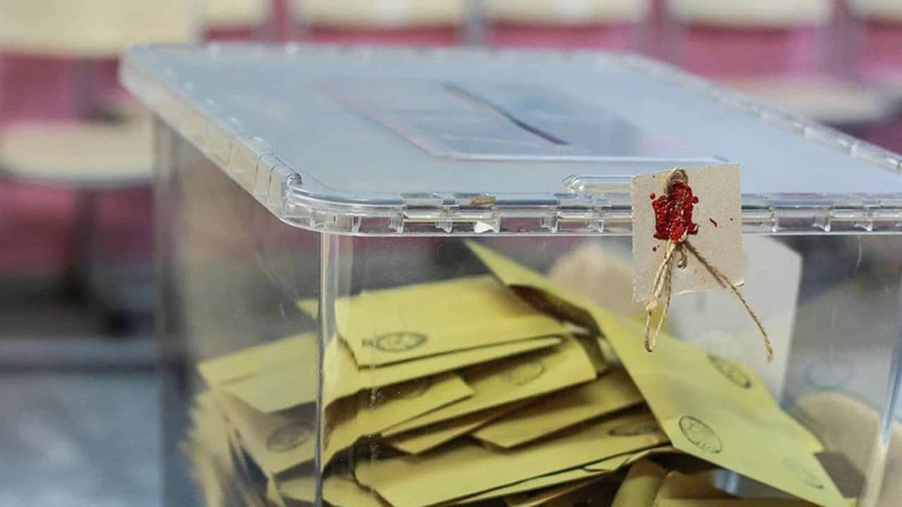 Foto - Merakla beklenen seçim anketinin sonuçları yayınlandı! İşte partilerin son oy oranları