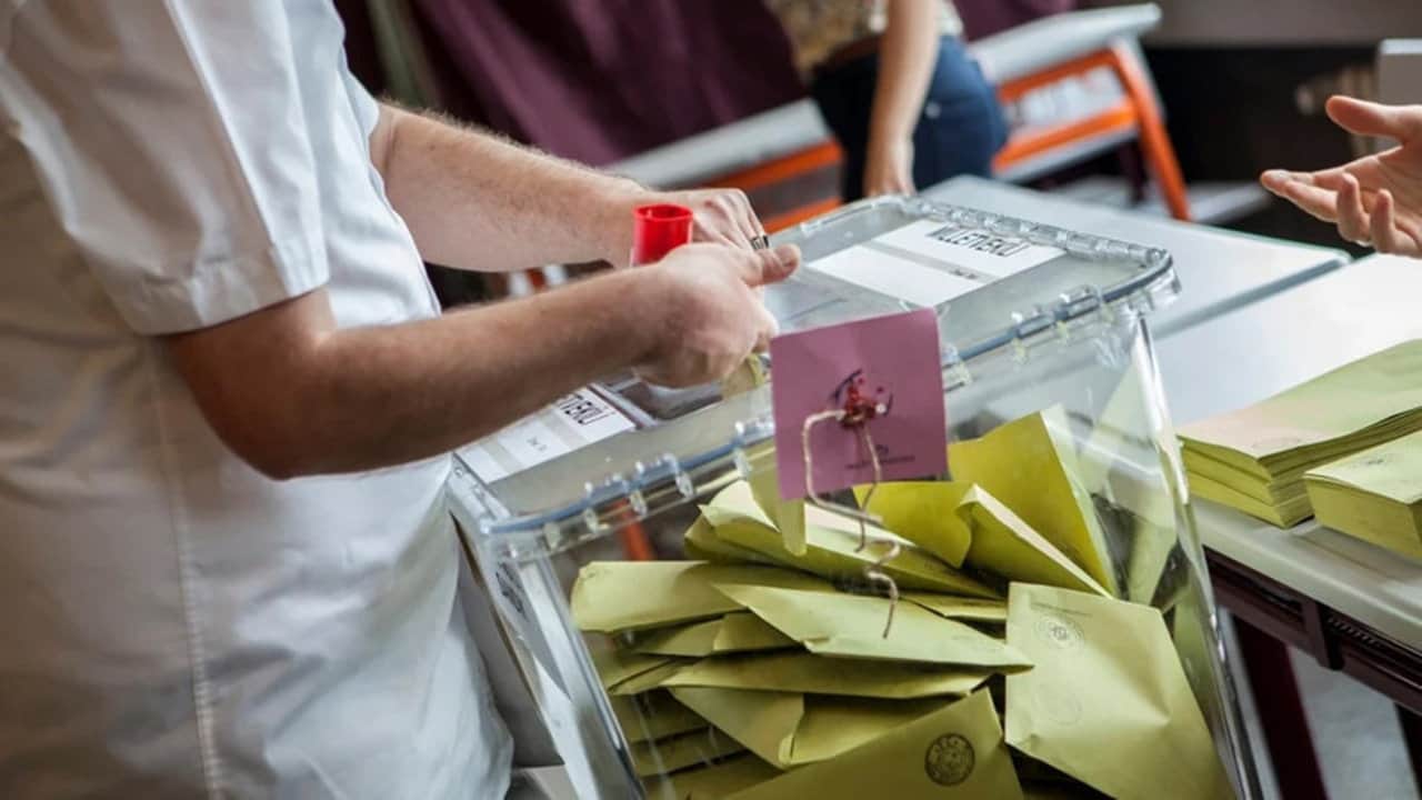 Foto - Merakla beklenen seçim anketinin sonuçları yayınlandı! İşte partilerin son oy oranları