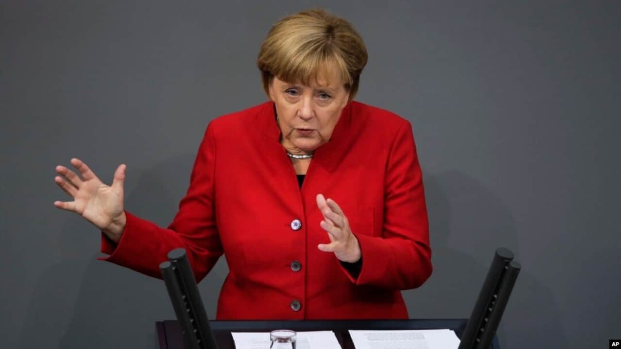 Foto - Merkel’den AfD yorumu! Kalbim kan ağlıyor