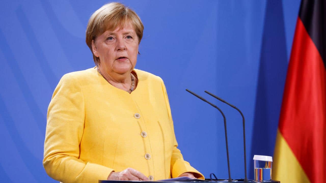 Foto - Merkel’den AfD yorumu! Kalbim kan ağlıyor