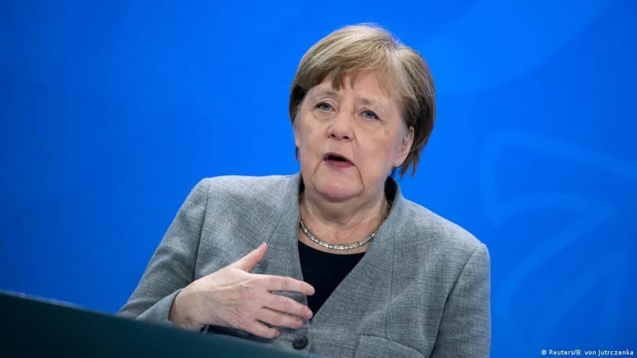 Foto - Merkel’den AfD yorumu! Kalbim kan ağlıyor