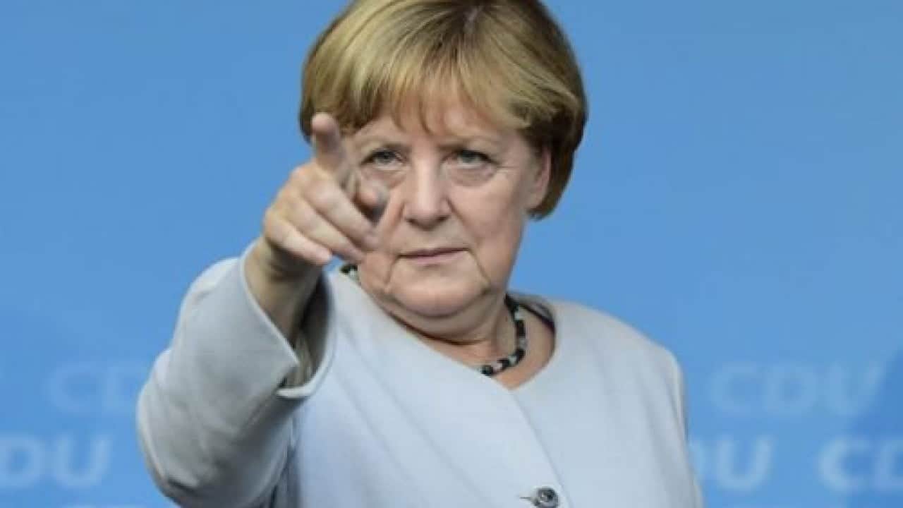 Foto - Merkel’den AfD yorumu! Kalbim kan ağlıyor