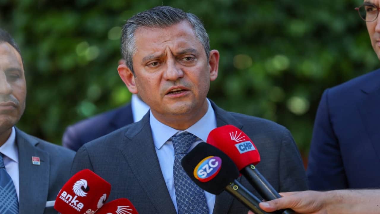 Foto - Mesut Özarslan’a ettiği küfürler ifşa olan Özgür Özel’den bir tuhaf açıklama! Böyle çark görülmedi