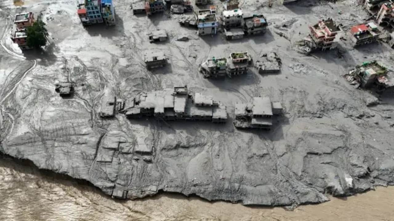 Foto - Mete Yarar'dan Türk halkına patladı: Neden panik atak geçiriyorsunuz kardeşim