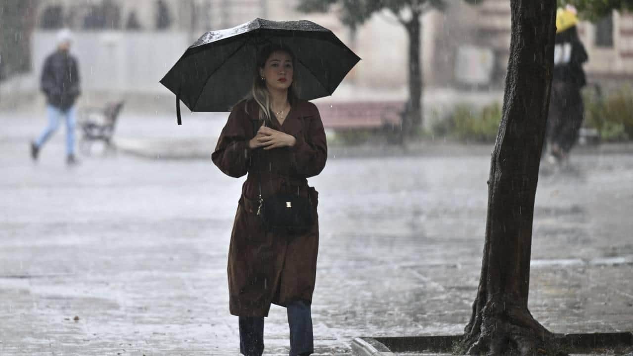 Foto - Meteoroloji tarih verdi! O bölgeler için 'kuvvetli yağış' uyarısı