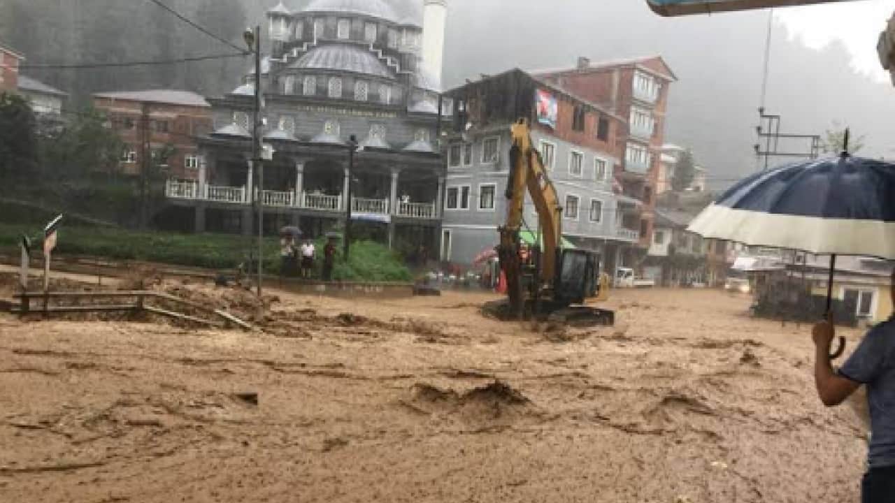 Foto - Meteoroloji’den peş peşe uyarı! Kuvvetli yağış geliyor: Sel ve heyelan alarmı