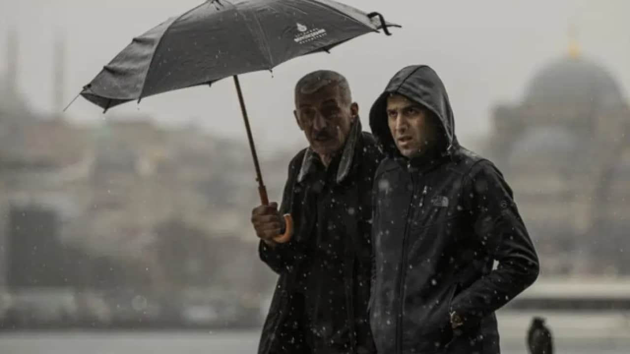 Meteorolojiden son dakika uyarısı: İstanbul dahil bir çok ilde alarm!
