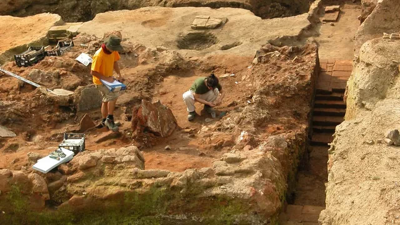 Foto - Mezarın içinden altın ayakkabı çıktı! 1500 yıllık keşif tüm dünyayı şoke etti