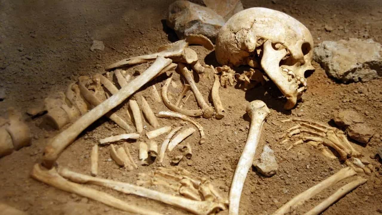 Foto - Mezarın içinden altın ayakkabı çıktı! 1500 yıllık keşif tüm dünyayı şoke etti