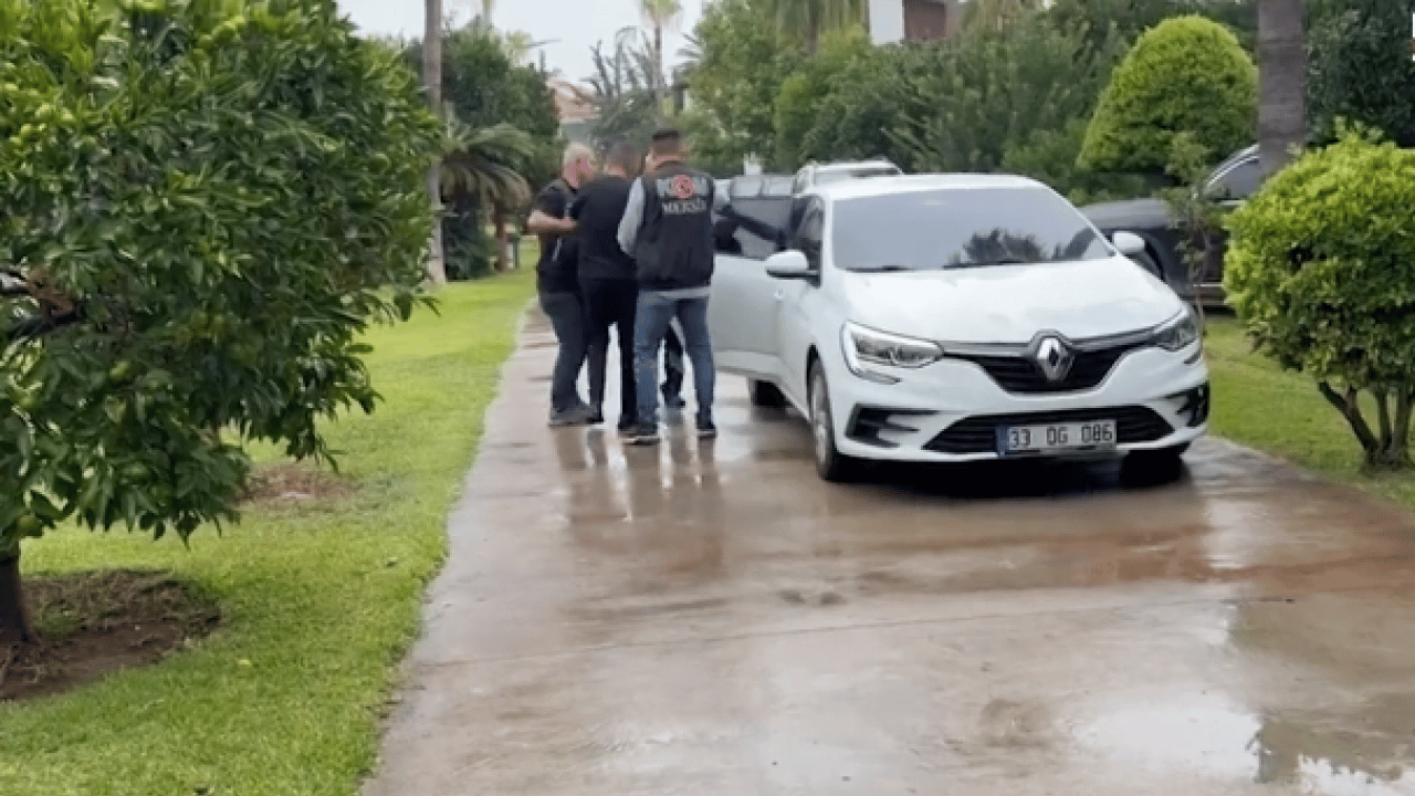 Foto - Mezitli Belediyesi’ne yönelik soruşturmada yok yok! Altınlar, villalar, paralar havada uçuşmuş!