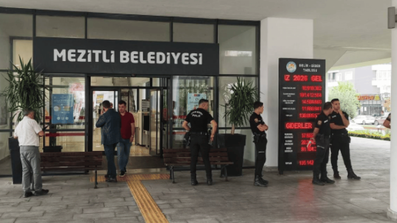 Foto - Mezitli Belediyesi’ne yönelik soruşturmada yok yok! Altınlar, villalar, paralar havada uçuşmuş!