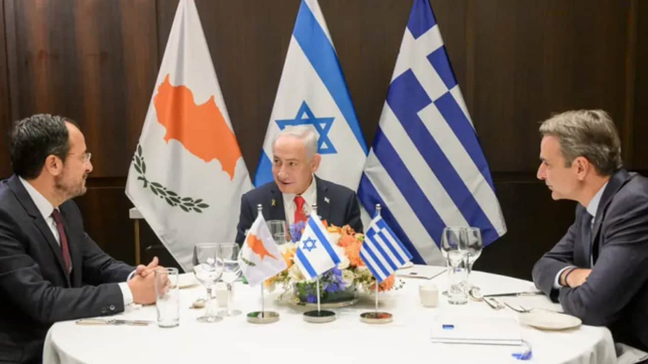 Foto - Miçotakis'e ağır balyoz kendi uzmanından geldi: Yunanistan Batı'nın gazına geliyor