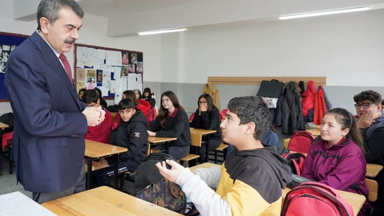 Foto - Milli Eğitim Bakanı Tekin'den yeni eğitim öğretim yılı mesajı: 'Yetkin ve erdemli insan' anlayışı eğitime bakışımızın istikametini tayin ediyor