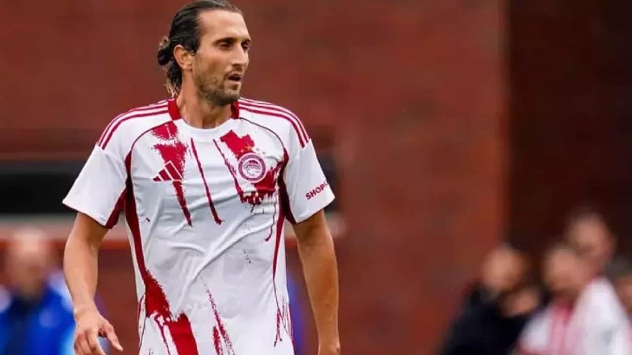 Foto - Milli futbolcu Yusuf Yazıcı’dan Olympiakos kararı