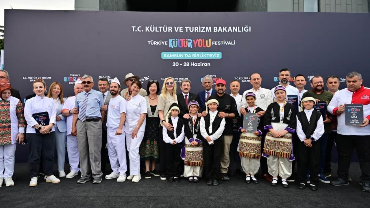 Foto - Milli Mücadele'nin şehri Samsun Türkiye Kültür Yolu Festivali'ne üçüncü kez ev sahipliği yapıyor...