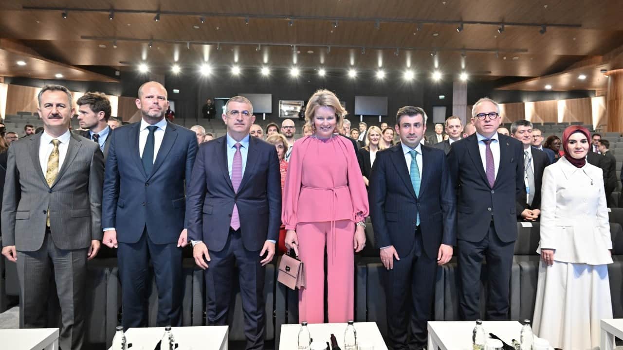 Foto - Milli Siha'ları inceledi... Belçika Kraliçesi Mathilde Baykar'ı ziyaret etti...