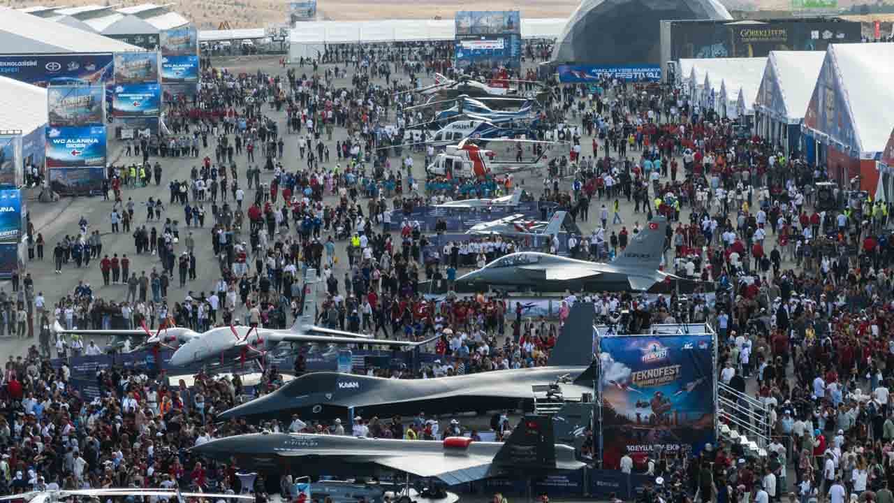 Foto - Milli ürünler ilk günden büyük ilgi gördü: Güneydoğu halkı TEKNOFEST’e koştu