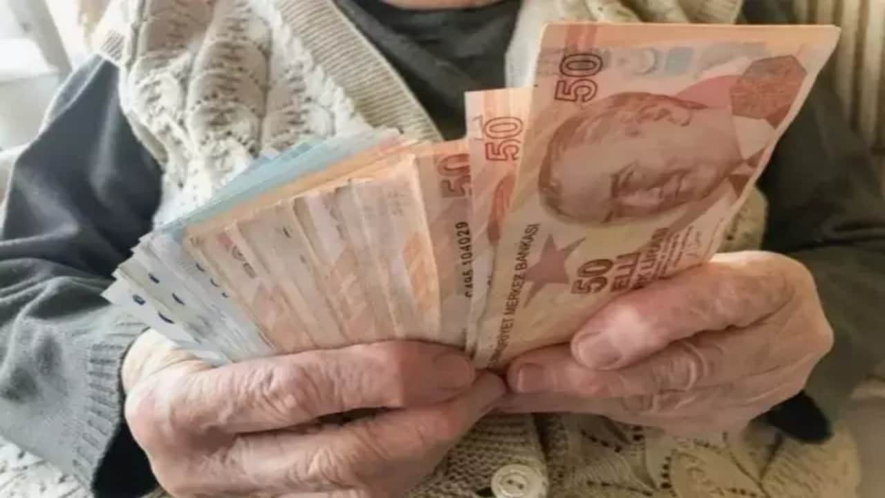 Foto - Milyonlarca emeklinin beklediği haber geldi! En düşük maaşta rakam netleşti