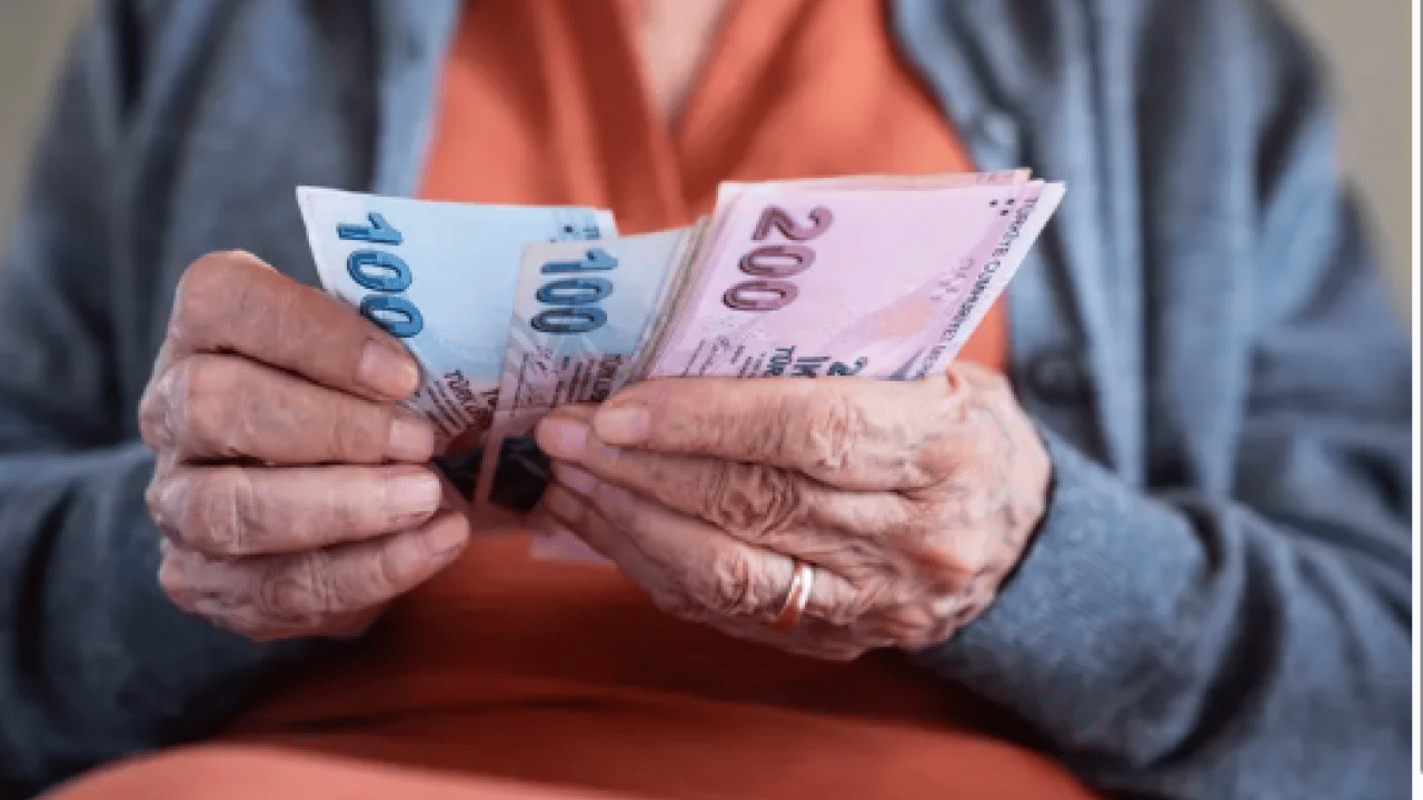 Foto - Milyonlarca emekliye bayram müjdesi: 4 bin liralık ikramiye ödemeleri başladı