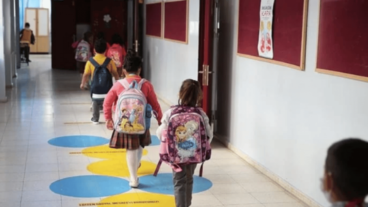 Foto - Milyonlarca öğrenci dersbaşı yaptı! Okullarda yeni dönem, yeni kurallar