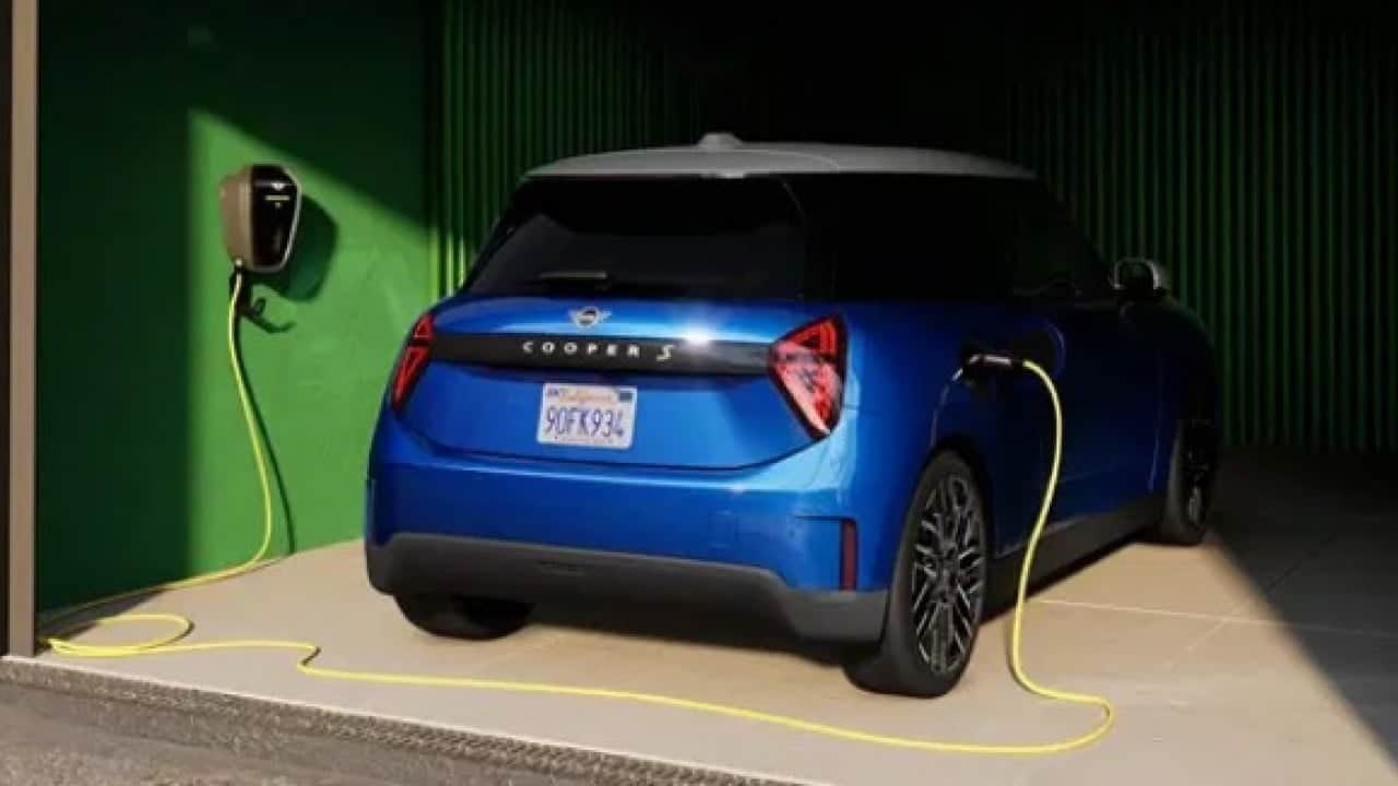 Foto - Mini Cooper serisinde ezber bozan gelişme! Bir ilk yaşandı