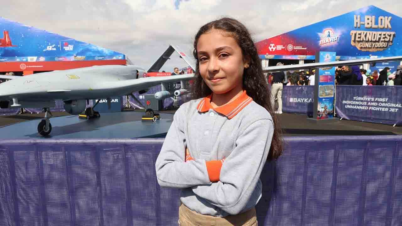Foto - Minik Nehir’e Teknofest dokunuşu: TB2’ye dokundu hayalleri değişti
