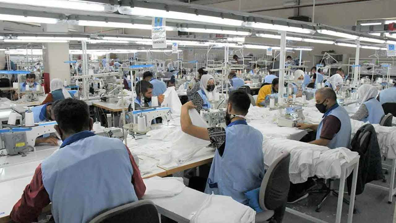 Foto - Mısır'a fabrika kuran Türk tekstil devinde Arap işçiler ayaklandı! Türkiye'yi işaret edip isyan çıkarttılar