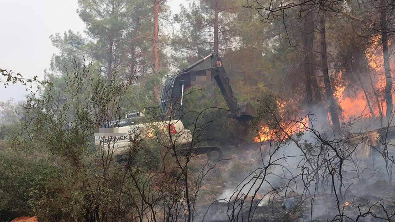 Foto - Muğla ve Antalya’daki yangından yeni görüntüler: Dumanlar gökyüzünü kapladı