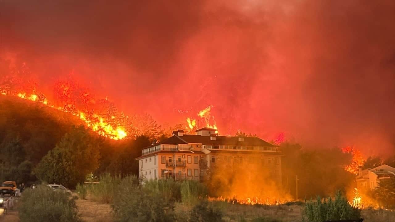 Foto - Muğla’da 10 orman yangını! Çok sayıda kişi tahliye edildi