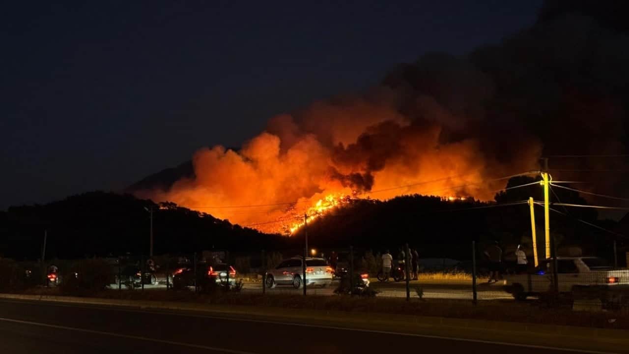 Foto - Muğla’da 10 orman yangını! Çok sayıda kişi tahliye edildi