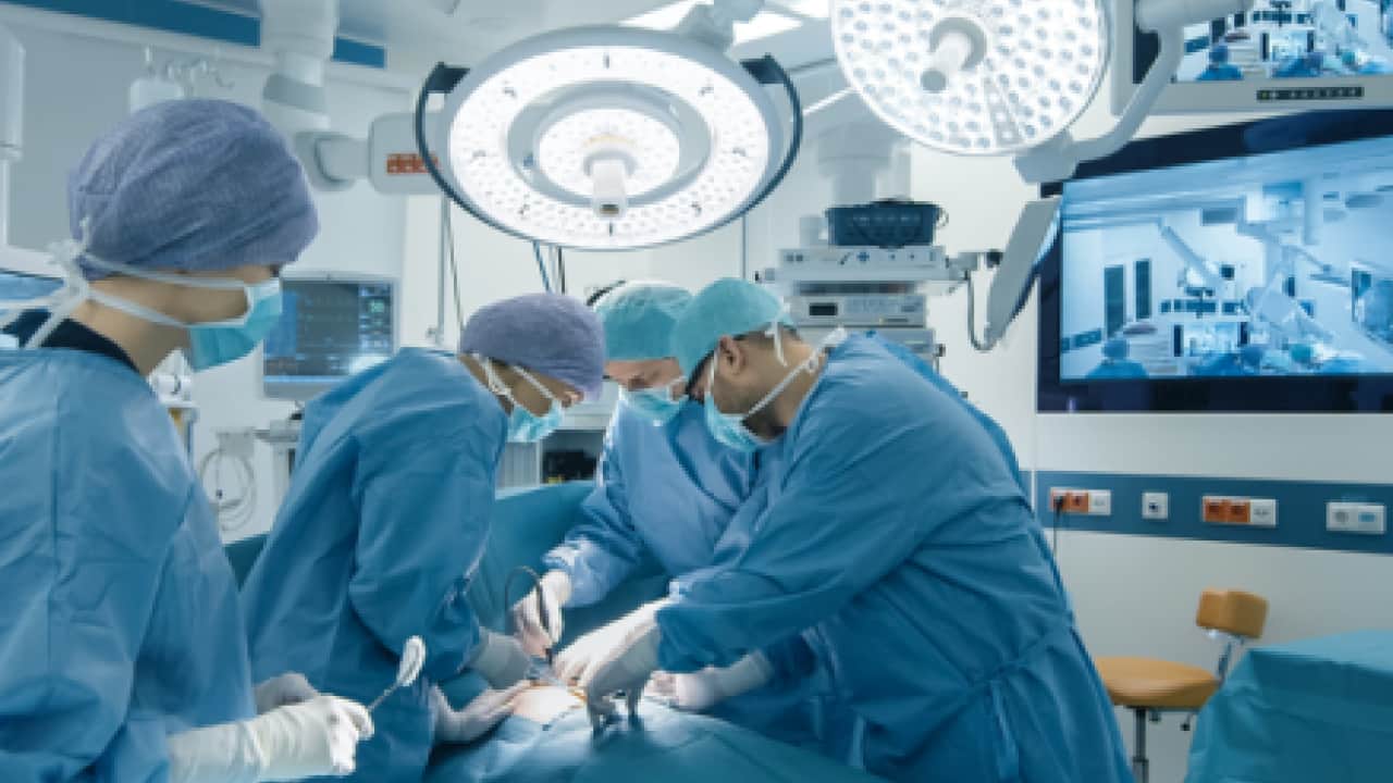Foto - Narkozdan uyandı, hayatının şokunu yaşadı! Doktor yanlış kulağını ameliyat etti